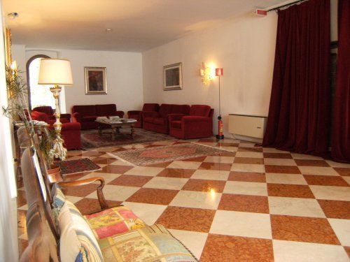 Hotel Europa Udine Bagian luar foto