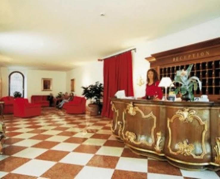 Hotel Europa Udine Bagian luar foto